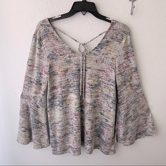 Cupio Bell Sleeve Blouse - Picture 3 of 8